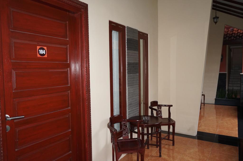 3C Familia Residence Джокьякарта Номер фото